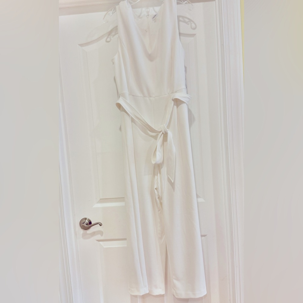 White Calvin Klein Women’s jumper; excellent condition BNWT